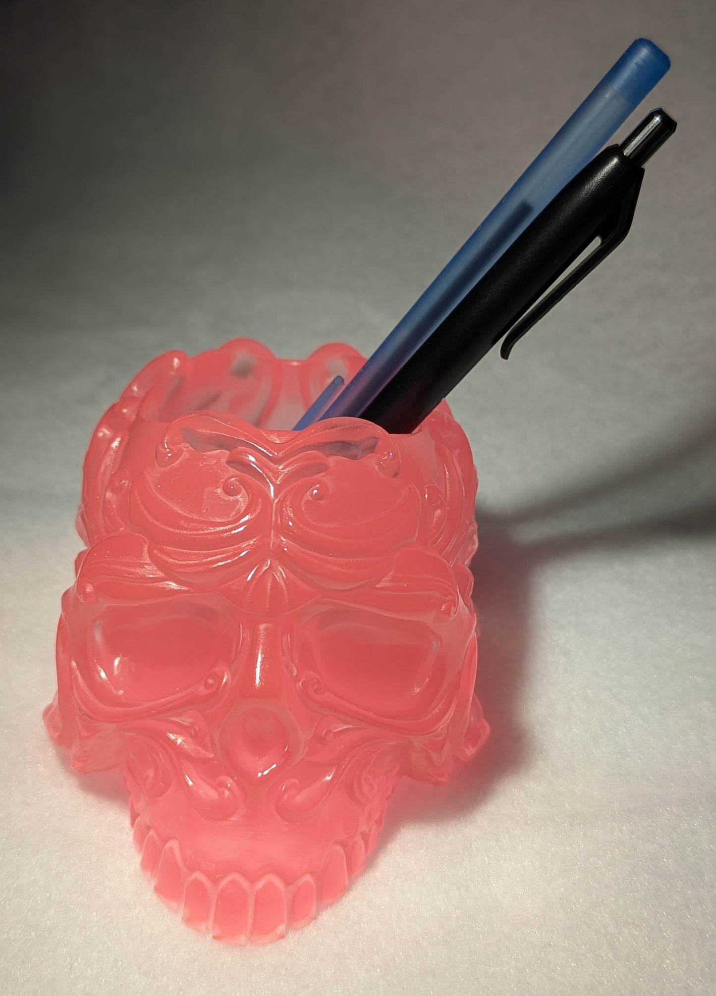 Resin Skull Pen Holder